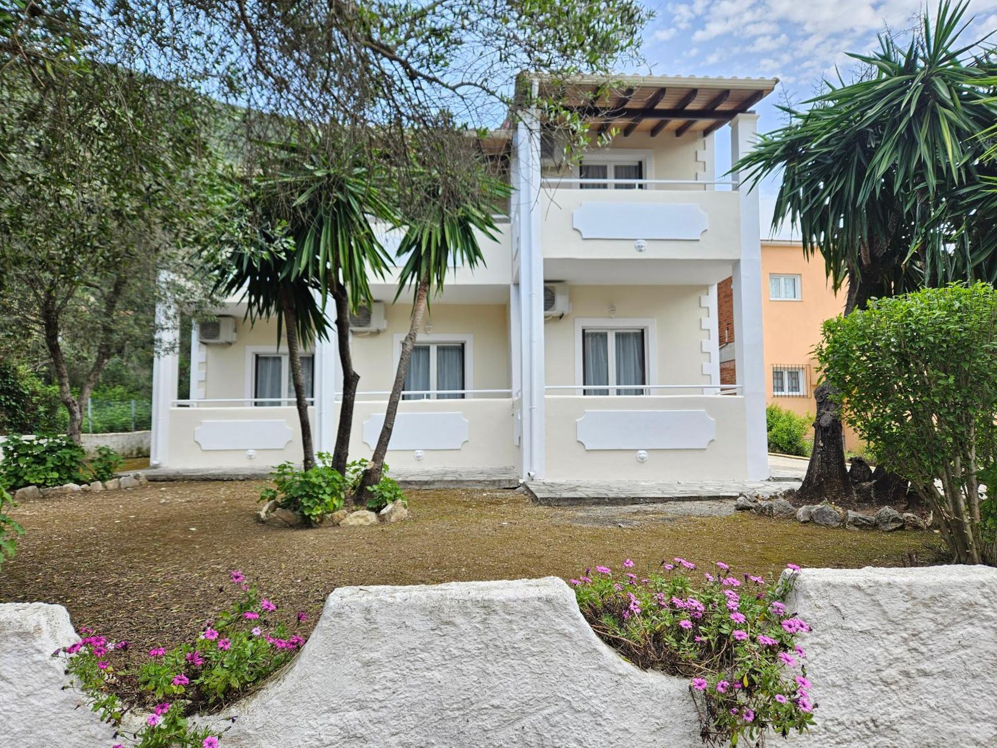 Elena Apartament